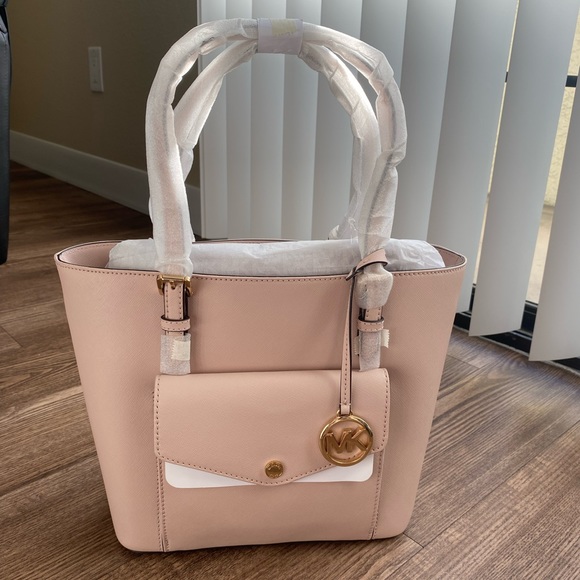 Baby Pink Michael Kors Hand Bag - Picture 1 of 4